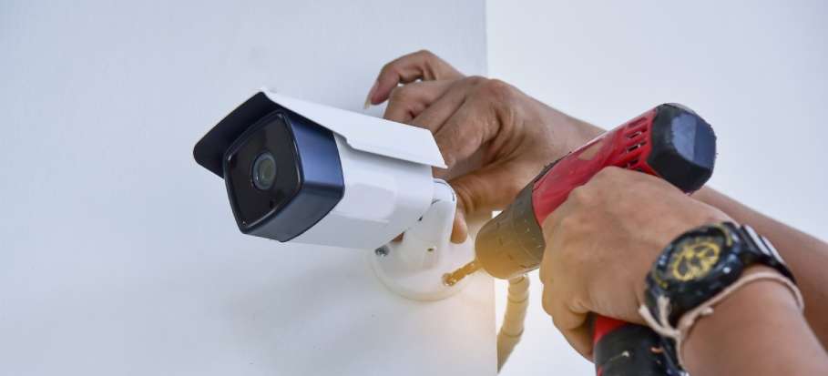 cctv installer in Borehamwood